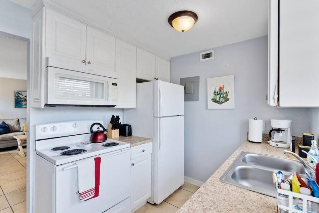 Ocean 8 - Seashell Apartment Indian Harbour Beach Exterior photo